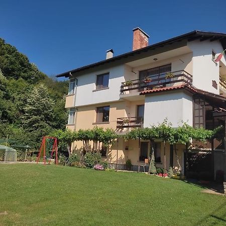 Къща Поколения Treavna Exterior foto