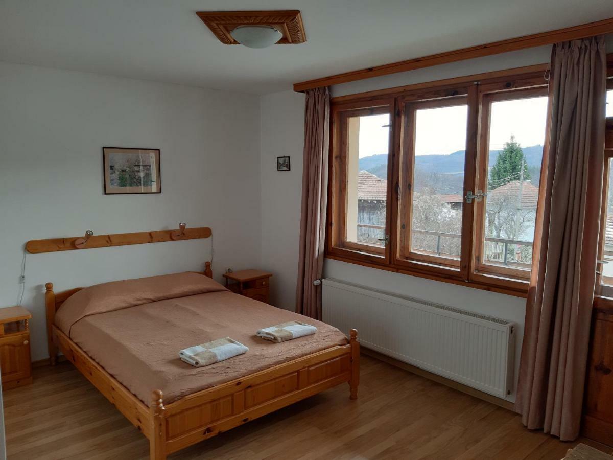 Къща Поколения Treavna Exterior foto