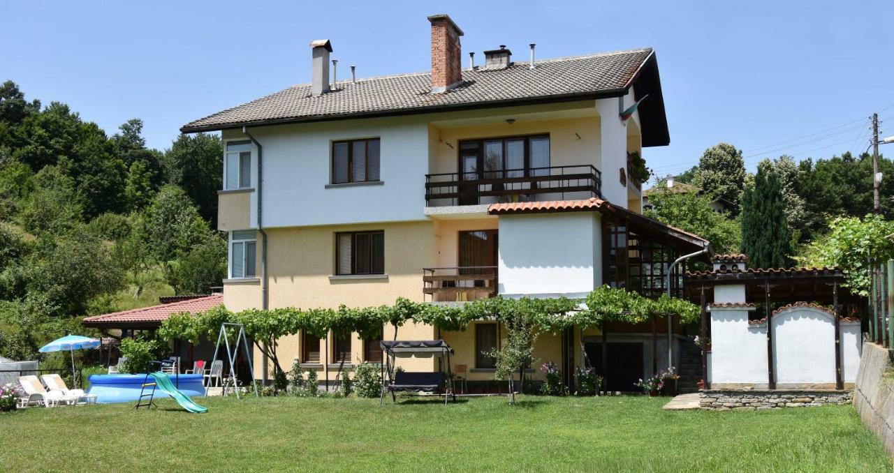 Къща Поколения Treavna Exterior foto
